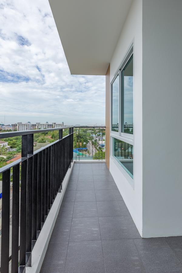 Thongchen Residence Samut Sakhon Екстериор снимка