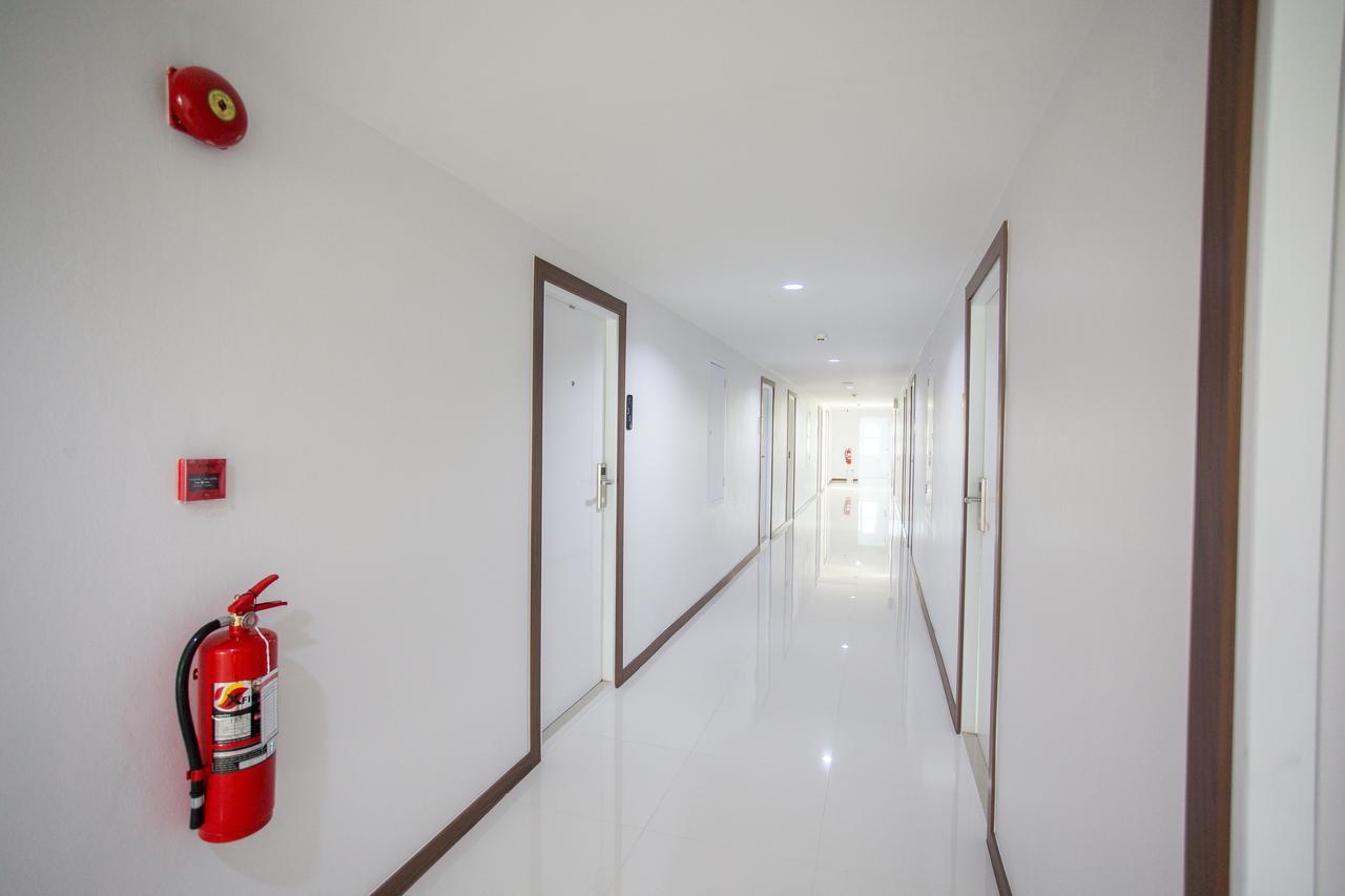 Thongchen Residence Samut Sakhon Екстериор снимка