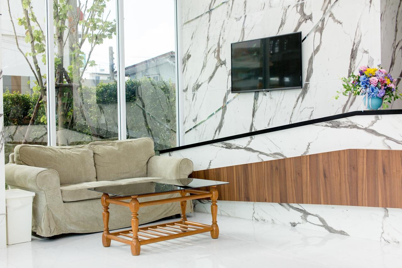 Thongchen Residence Samut Sakhon Екстериор снимка